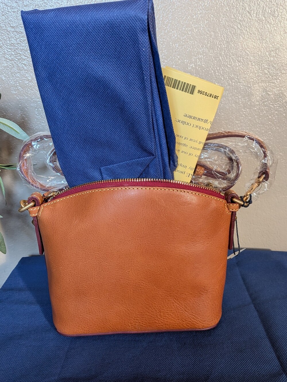 Beautiful! NWT Dooney & Bourke Florentine Domed Crossbody in NATURAL - Picture 3 of 10